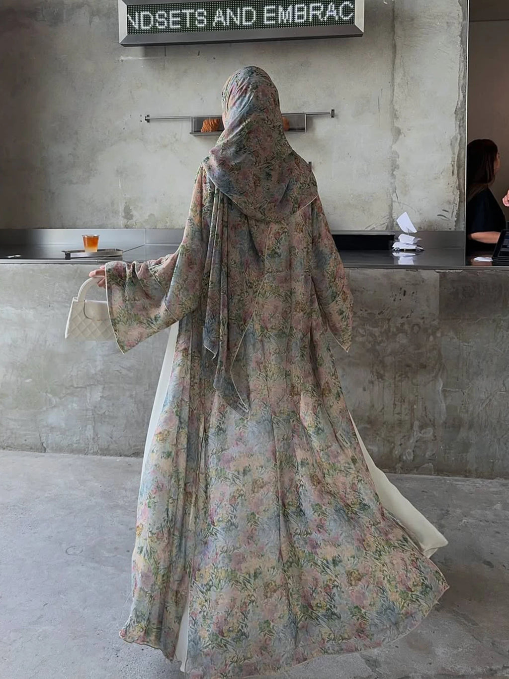 Middle Eastern elegant Floral Print Abaya with Headscarf