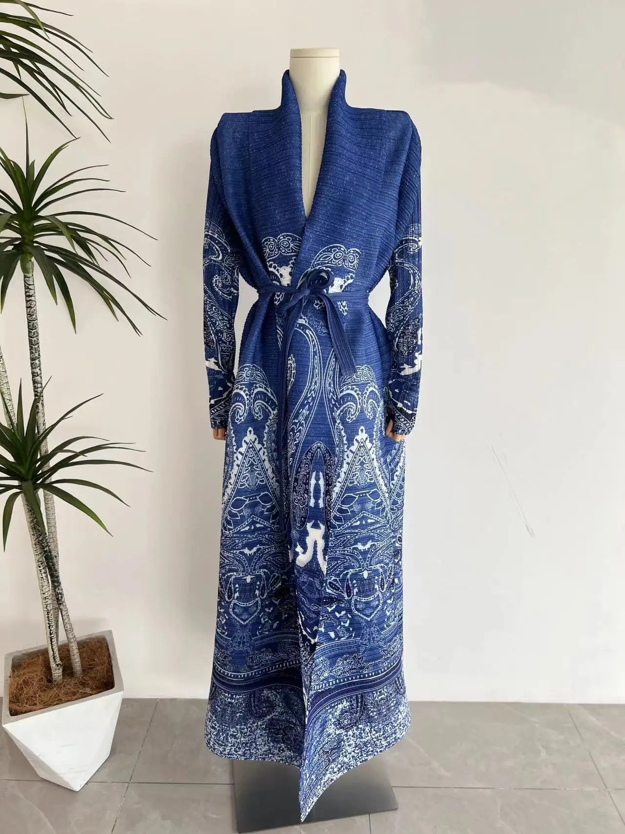 Autumn and Winter New Abaya Fashion Lapel Pleated Long Sleeved Cardigan Windbreaker Jacket Saudi Abayas for Women