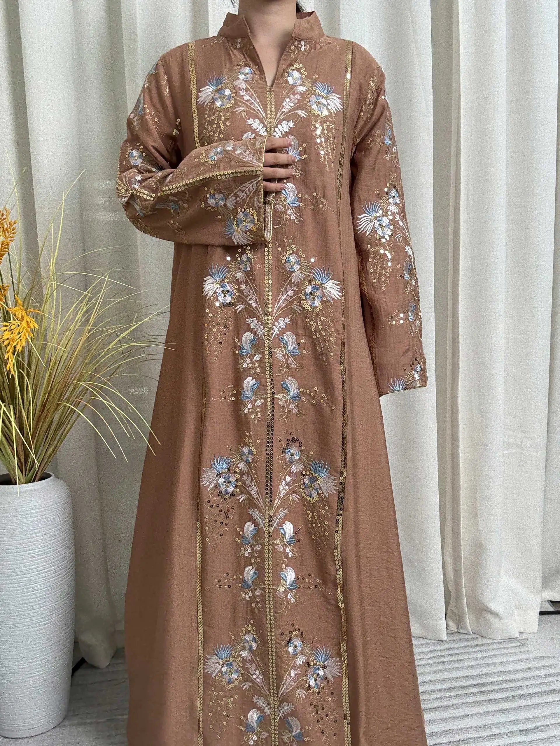 2025 Teal Muslim Abaya with Stand Collar and Exquisite Floral Embroidery Ideal for Islamic Festivities and Ramadan Celebrations
